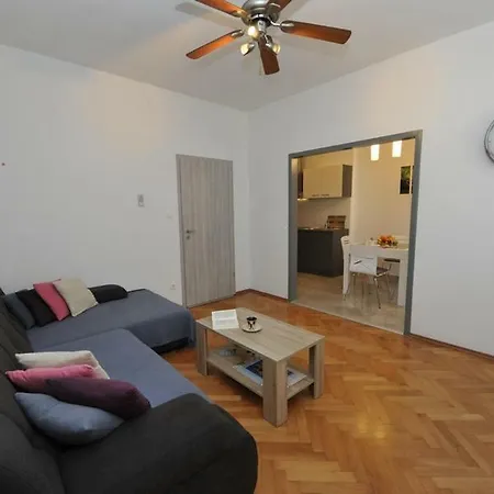 Apartamento Mirakul *